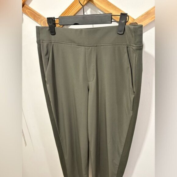 ATHLETA -Brooklyn Mid Rise Ankle Pant - Picture 2 of 7